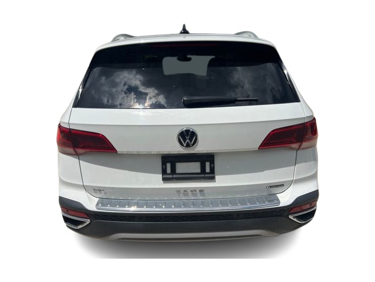 Thumbnail: 2023 Volkswagen Taos - 4