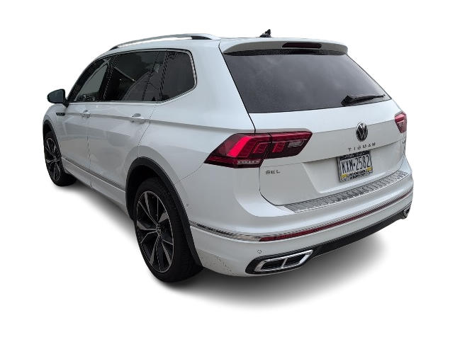 Thumbnail: 2022 Volkswagen Tiguan - 3