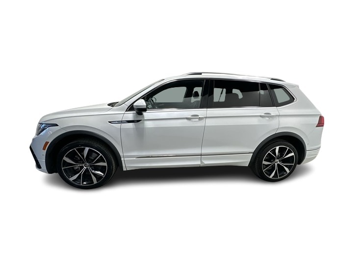 Thumbnail: 2022 Volkswagen Tiguan - 3