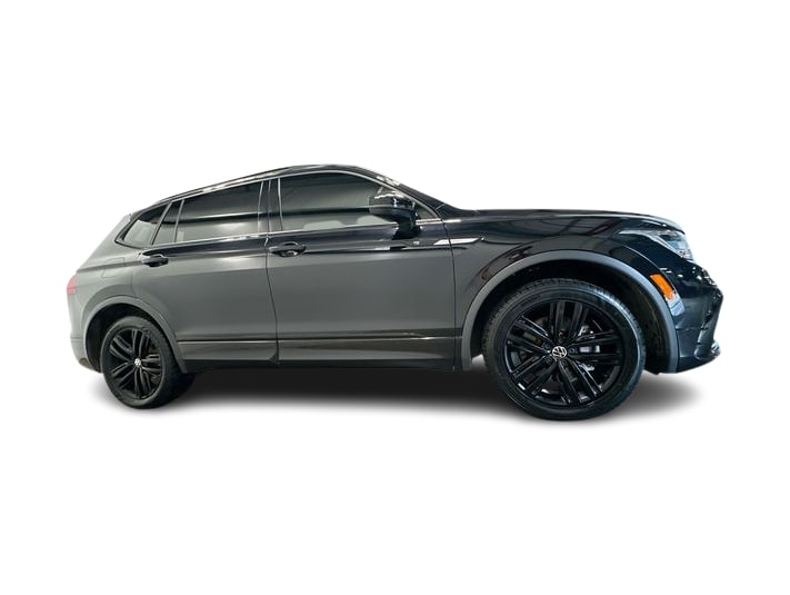 Thumbnail: 2022 Volkswagen Tiguan - 18