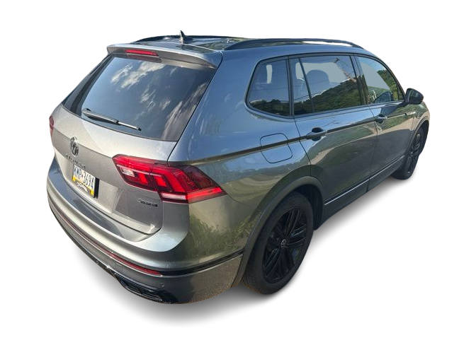 Thumbnail: 2022 Volkswagen Tiguan - 10