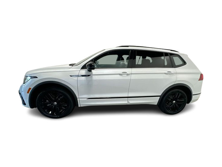 Thumbnail: 2022 Volkswagen Tiguan - 3