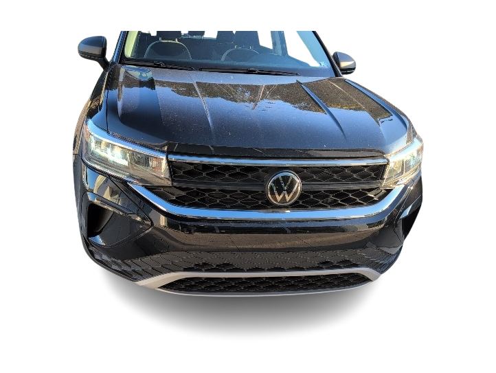 Thumbnail: 2023 Volkswagen Taos - 4