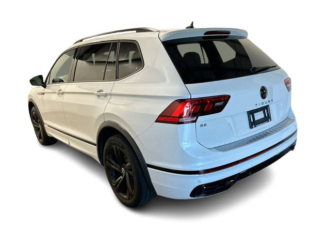 Thumbnail: 2023 Volkswagen Tiguan - 4