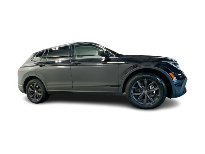 Thumbnail: 2024 Volkswagen Tiguan - 18