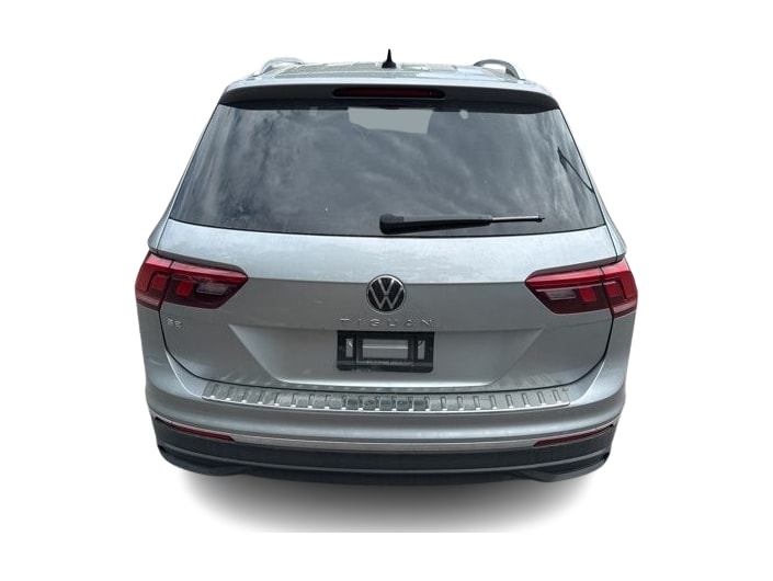 Thumbnail: 2023 Volkswagen Tiguan - 4