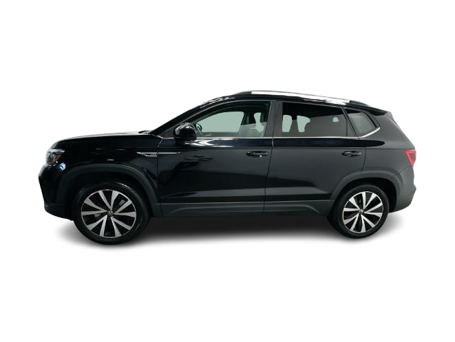 Thumbnail: 2023 Volkswagen Taos - 3