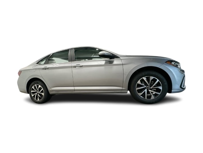 Thumbnail: 2027 Volkswagen Jetta - 17