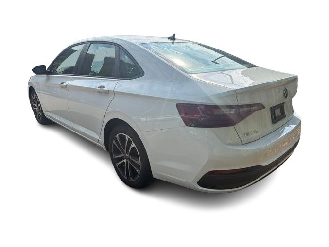 Thumbnail: 2024 Volkswagen Jetta - 3