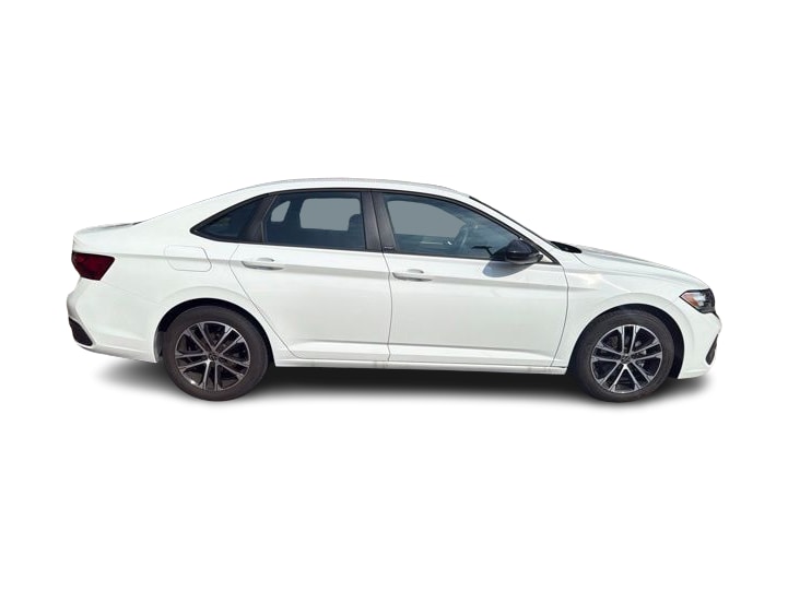 Thumbnail: 2024 Volkswagen Jetta - 15