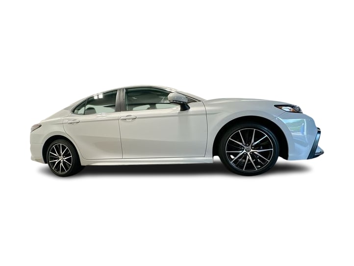 Thumbnail: 2022 Toyota Camry - 18