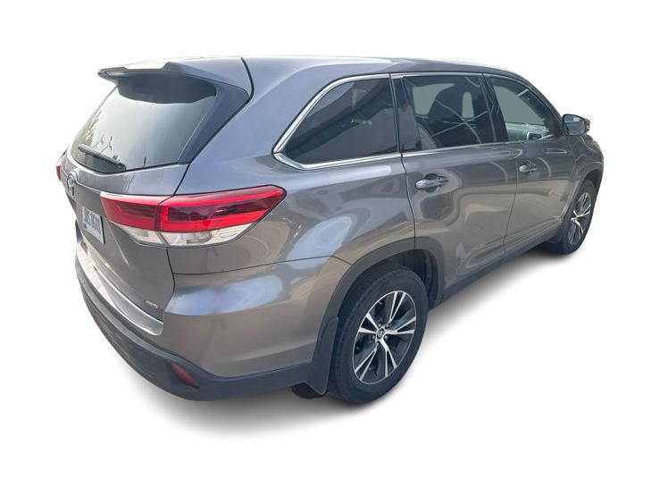 Thumbnail: 2019 Toyota Highlander - 11