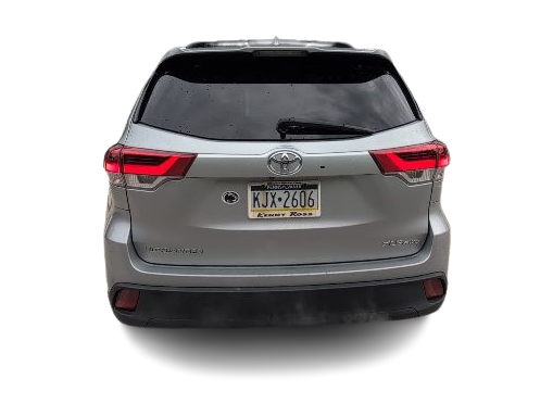 Thumbnail: 2017 Toyota Highlander - 4