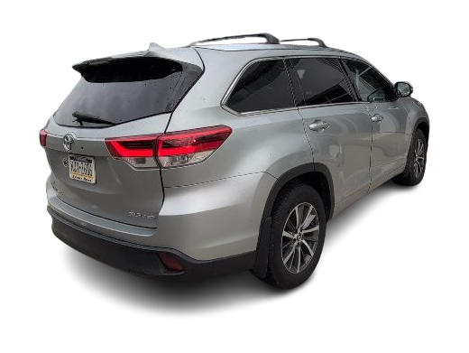 Thumbnail: 2017 Toyota Highlander - 11