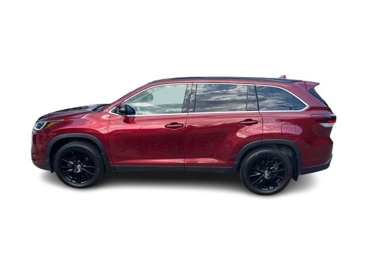 Thumbnail: 2019 Toyota Highlander - 2