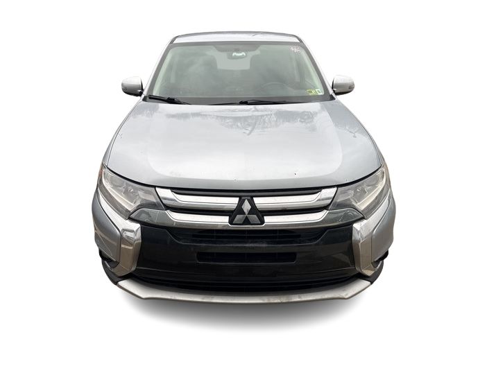 Thumbnail: 2016 Mitsubishi Outlander - 4