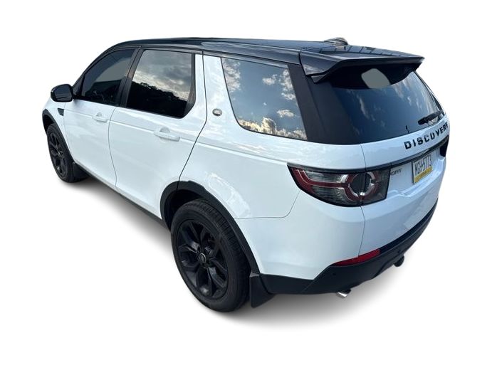 Thumbnail: 2016 Land Rover Discovery Sport - 3