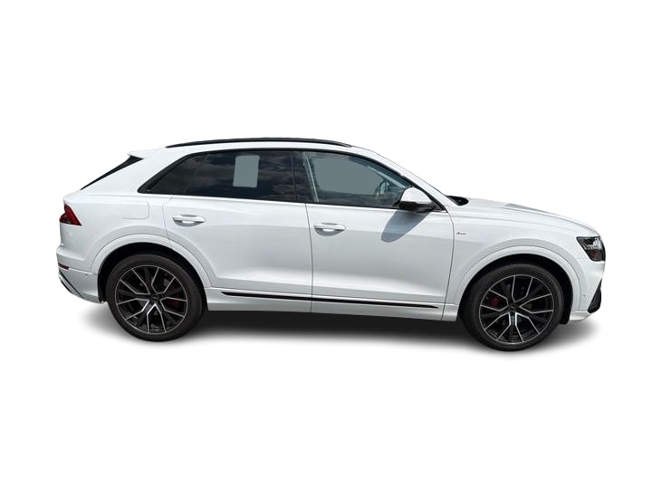 Thumbnail: 2022 Audi Q8 - 13