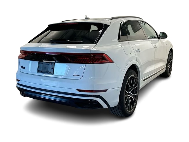 Thumbnail: 2022 Audi Q8 - 35