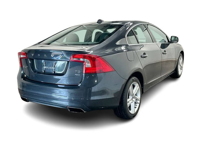 Thumbnail: 2015 Volvo S60 - 32