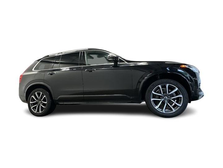 Thumbnail: 2018 Volvo XC90 - 17