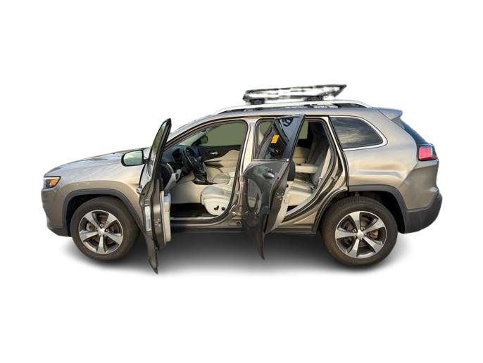 Thumbnail: 2019 Jeep Cherokee - 24