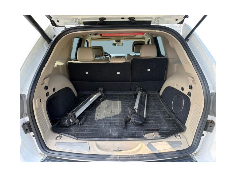 Thumbnail: 2015 Jeep Grand Cherokee - 23