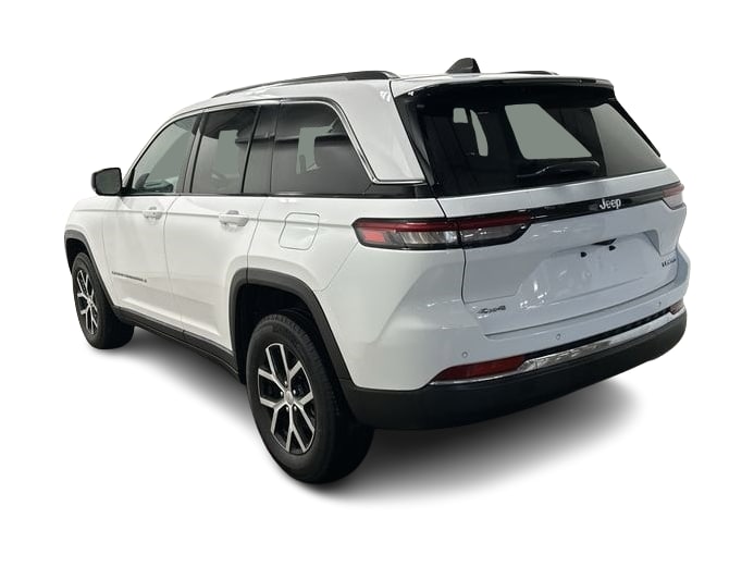 Thumbnail: 2023 Jeep Grand Cherokee - 4