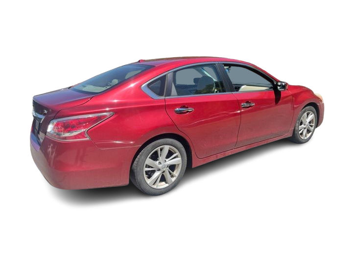 Thumbnail: 2014 Nissan Altima - 16