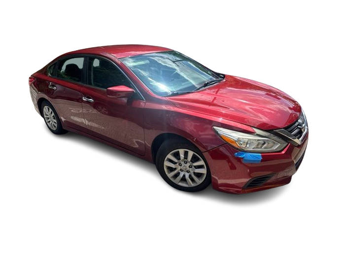 Thumbnail: 2016 Nissan Altima - 17