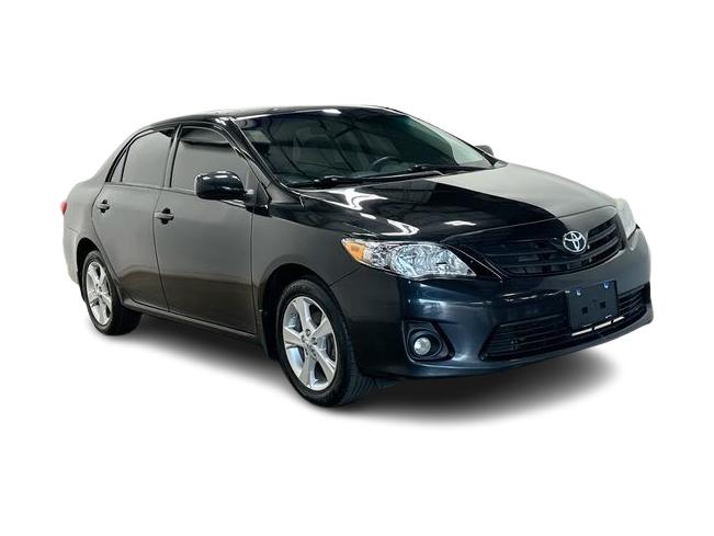 Thumbnail: 2013 Toyota Corolla - 27