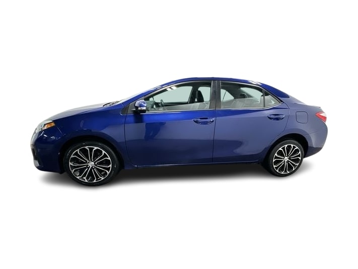 Thumbnail: 2015 Toyota Corolla - 3