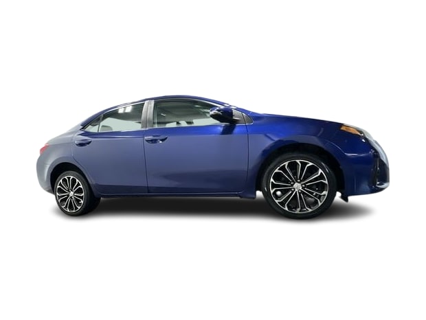 Thumbnail: 2015 Toyota Corolla - 18