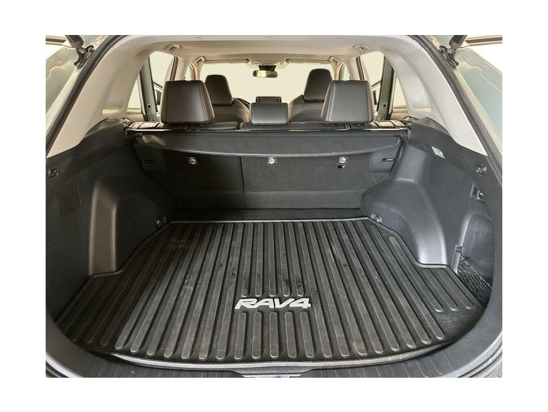 Thumbnail: 2019 Toyota RAV4 - 17
