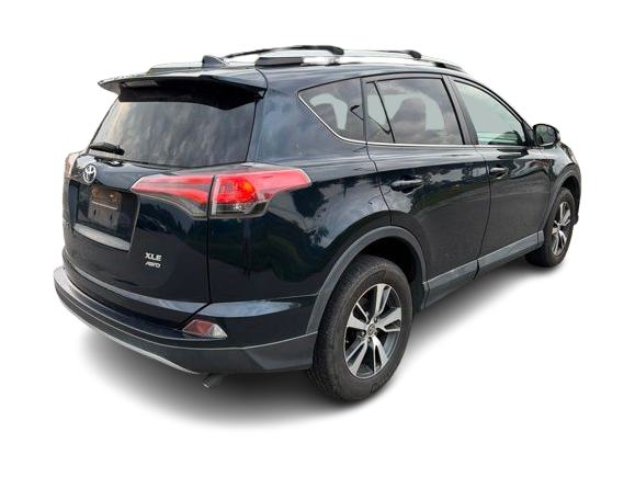 Thumbnail: 2017 Toyota RAV4 - 20