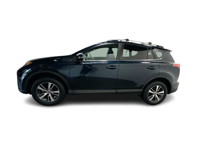 Thumbnail: 2017 Toyota RAV4 - 3