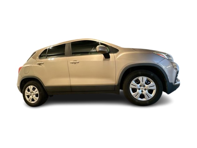 Thumbnail: 2018 Chevrolet Trax - 18