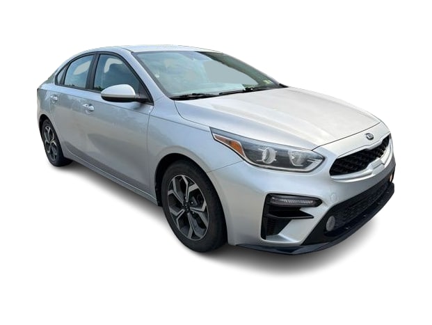 Thumbnail: 2019 Kia Forte - 16