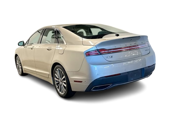 Thumbnail: 2017 Lincoln MKZ - 4