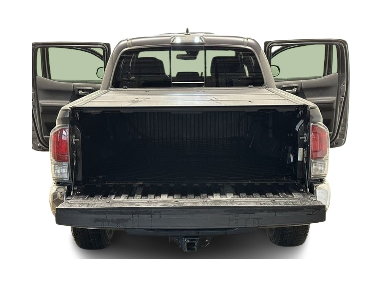 Thumbnail: 2022 Toyota Tacoma - 16