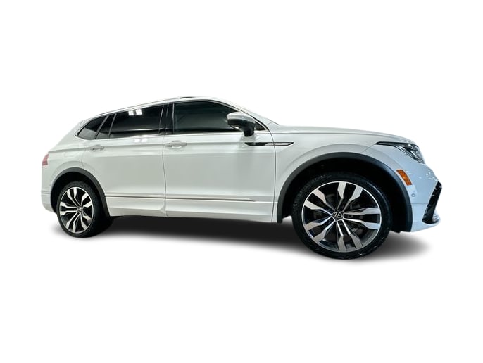 Thumbnail: 2022 Volkswagen Tiguan - 18