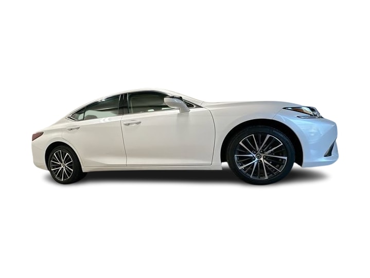 Thumbnail: 2024 Lexus ES - 14