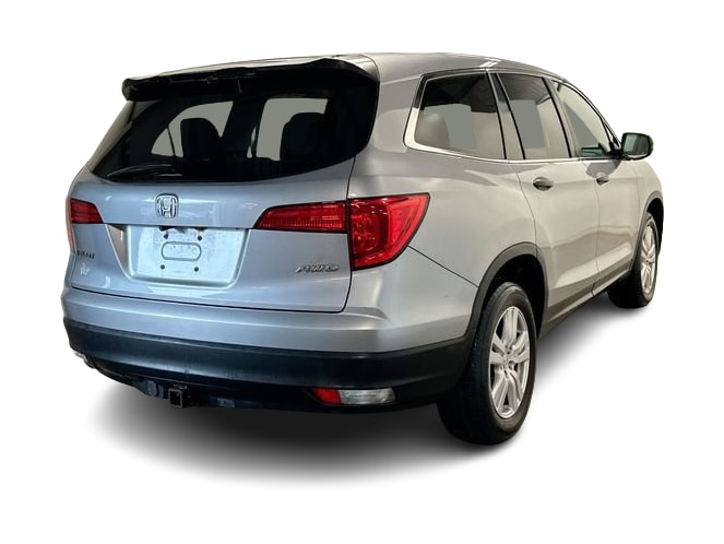Thumbnail: 2016 Honda Pilot - 33
