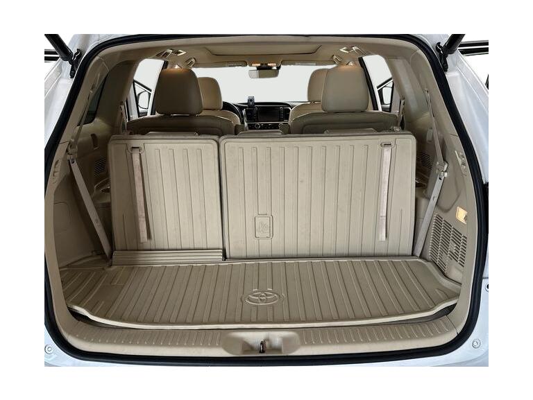2019 Toyota Highlander Limited Platinum 16