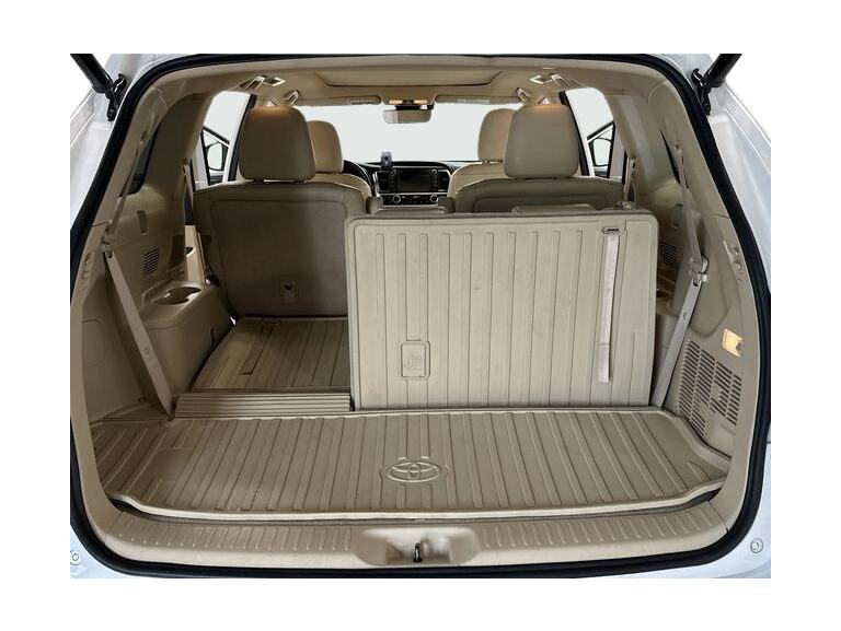 2019 Toyota Highlander Limited Platinum 32