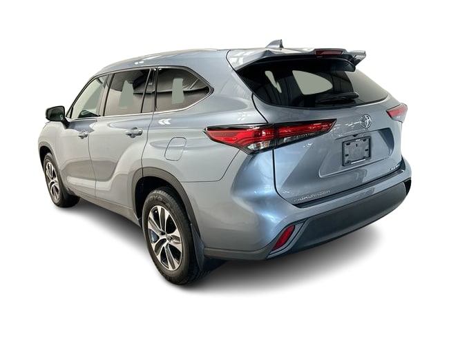 Thumbnail: 2022 Toyota Highlander - 4