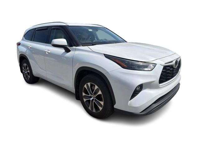 Thumbnail: 2022 Toyota Highlander - 15