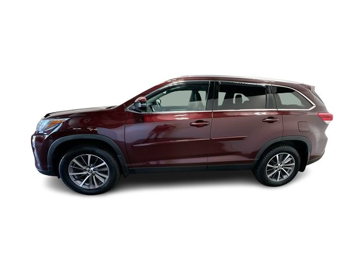 Thumbnail: 2019 Toyota Highlander - 3