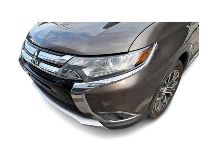 Thumbnail: 2018 Mitsubishi Outlander - 21