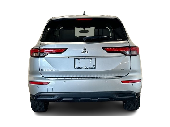 Thumbnail: 2022 Mitsubishi Outlander - 5